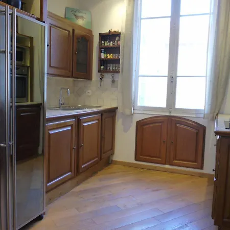 Rossini 1 - A Spacious One Bedroom In Central * Nice