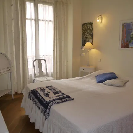 Rossini 1 - A Spacious One Bedroom In Central