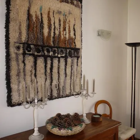 Rossini 1 - A Spacious One Bedroom In Central